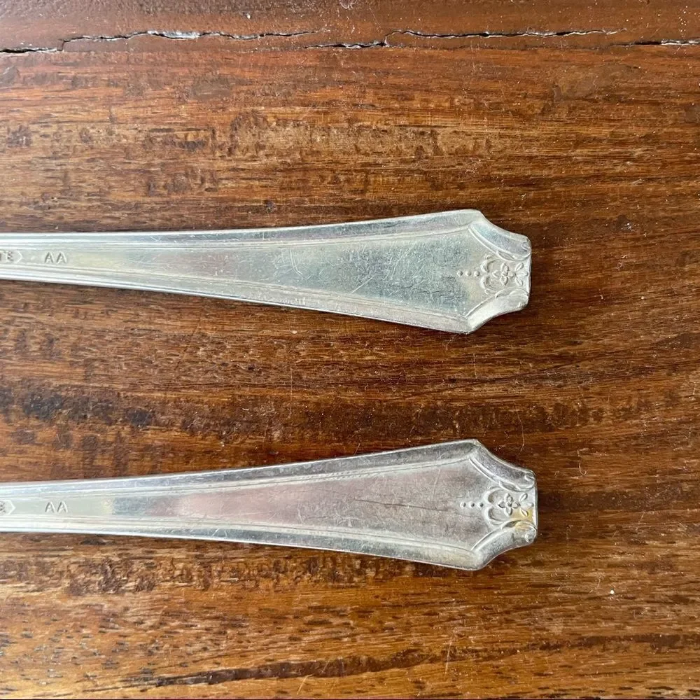 Regal Pure Silverplate Tulip 2 Cake Salad Forks
